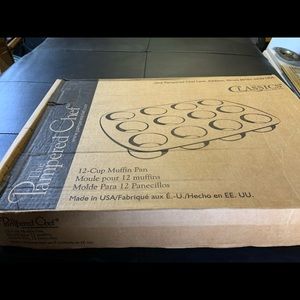 Pampered Chef muffin pan